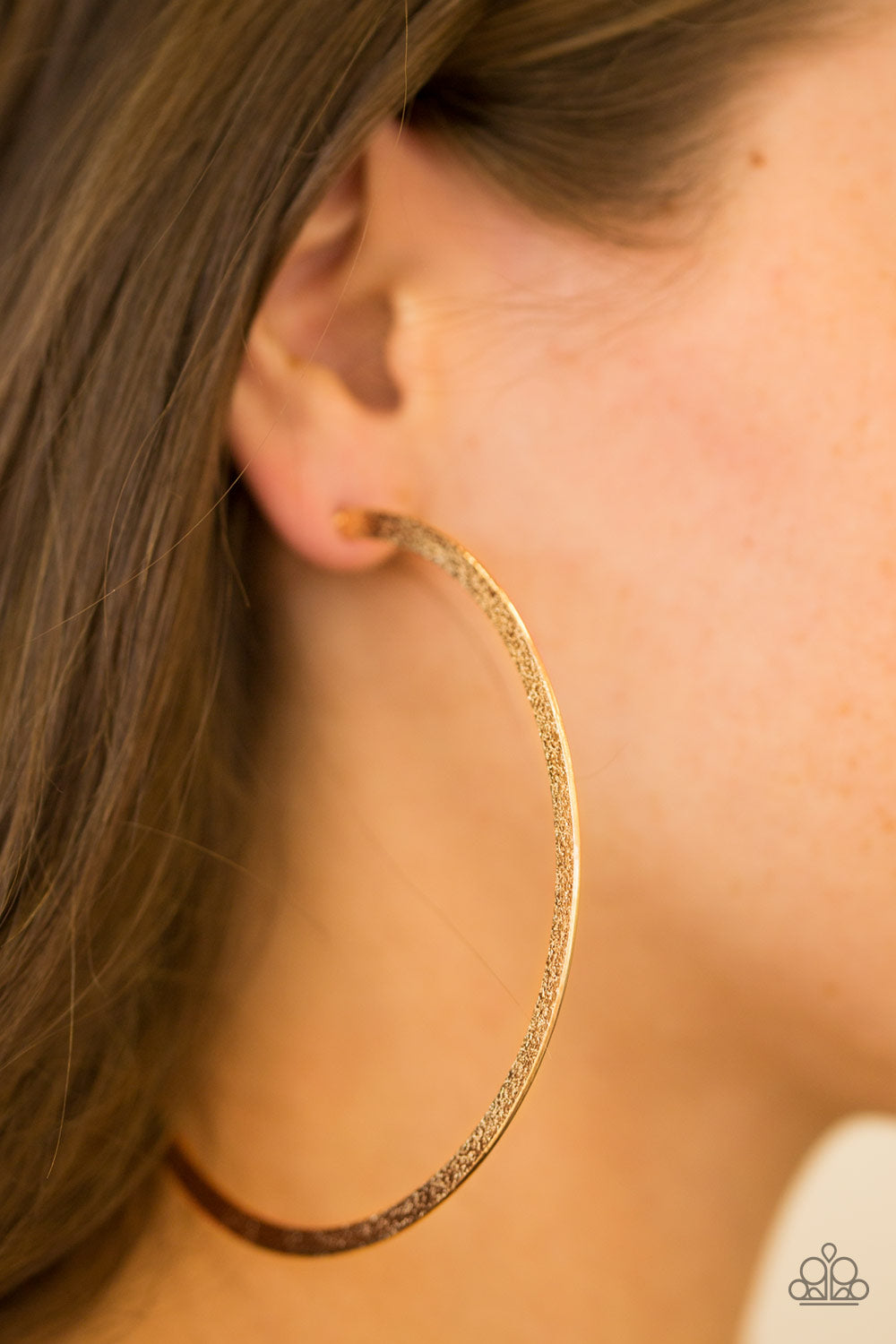 SIZE THEM UP - GOLD HOOP EARRINGS