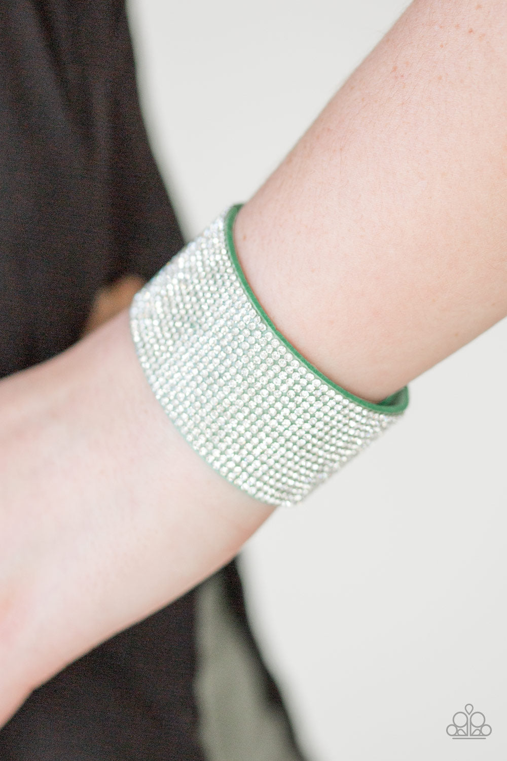 ROLL WITH THE PUNCHES - GREEN