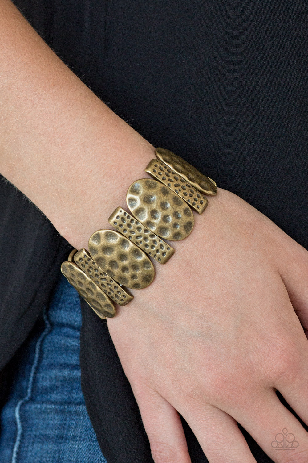 CAVE CACHE - BRASS TEXTURED HAMMERED STRETCH BRACELET