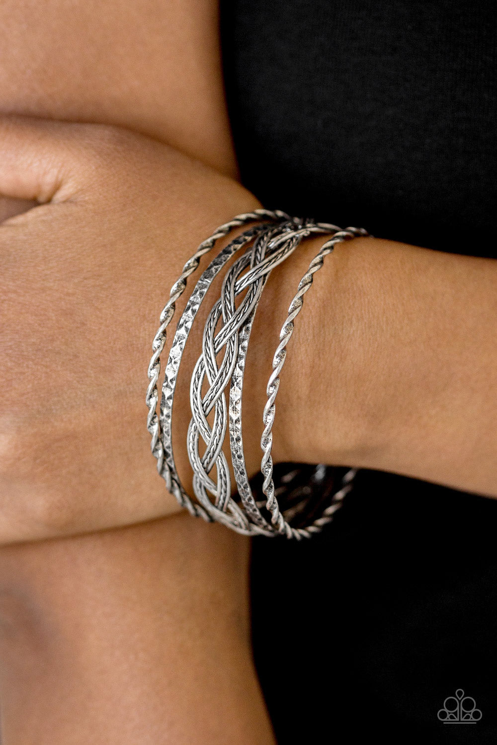 STRAIGHT STREET - SILVER BRAIDED TWISTED TEXTURED BANGLES BRACELET SET
