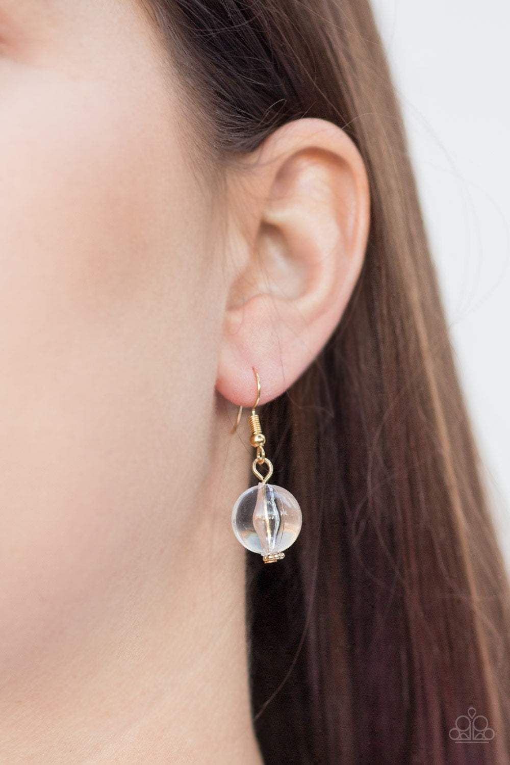 GORGEOUSLY GLOBETROTTER - GOLD CLEAR ACRYLIC FRINGE NECKLACE