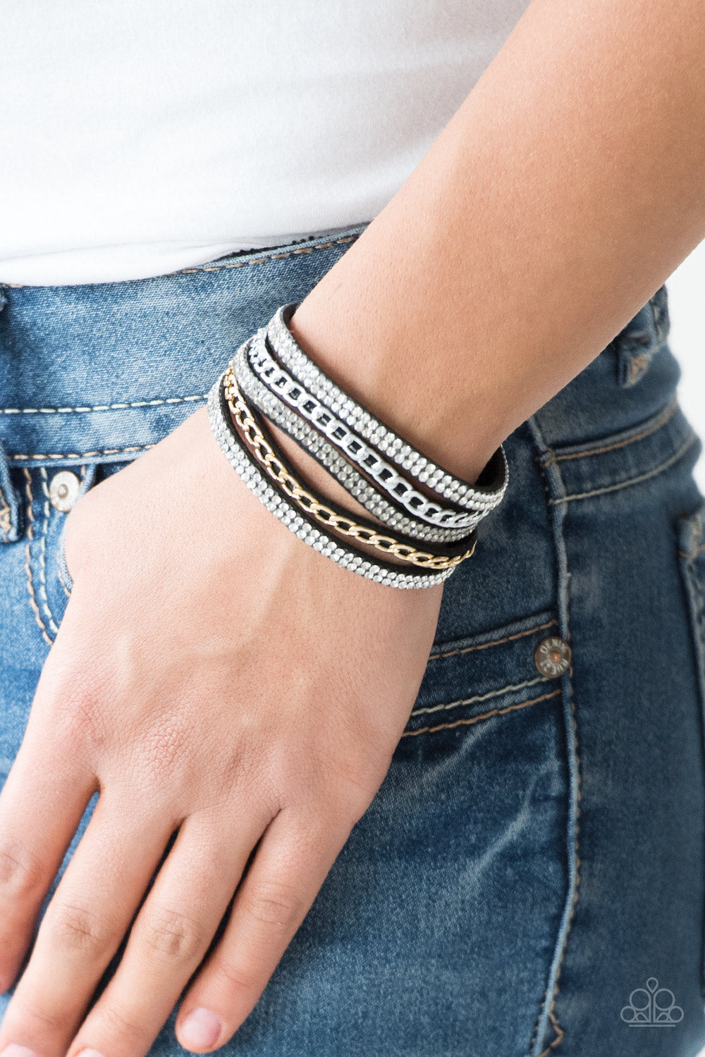 FASHION FIEND - BLACK CHAINS AND RHINESTONES WRAP BRACELET