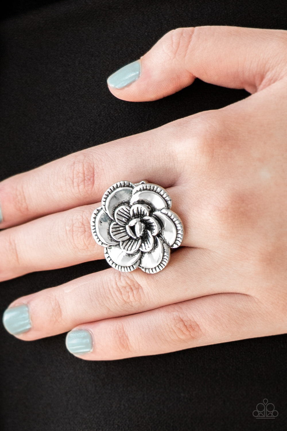 FLOWERBED AND BREAKFAST - SILVER FLOWER ROSE RING