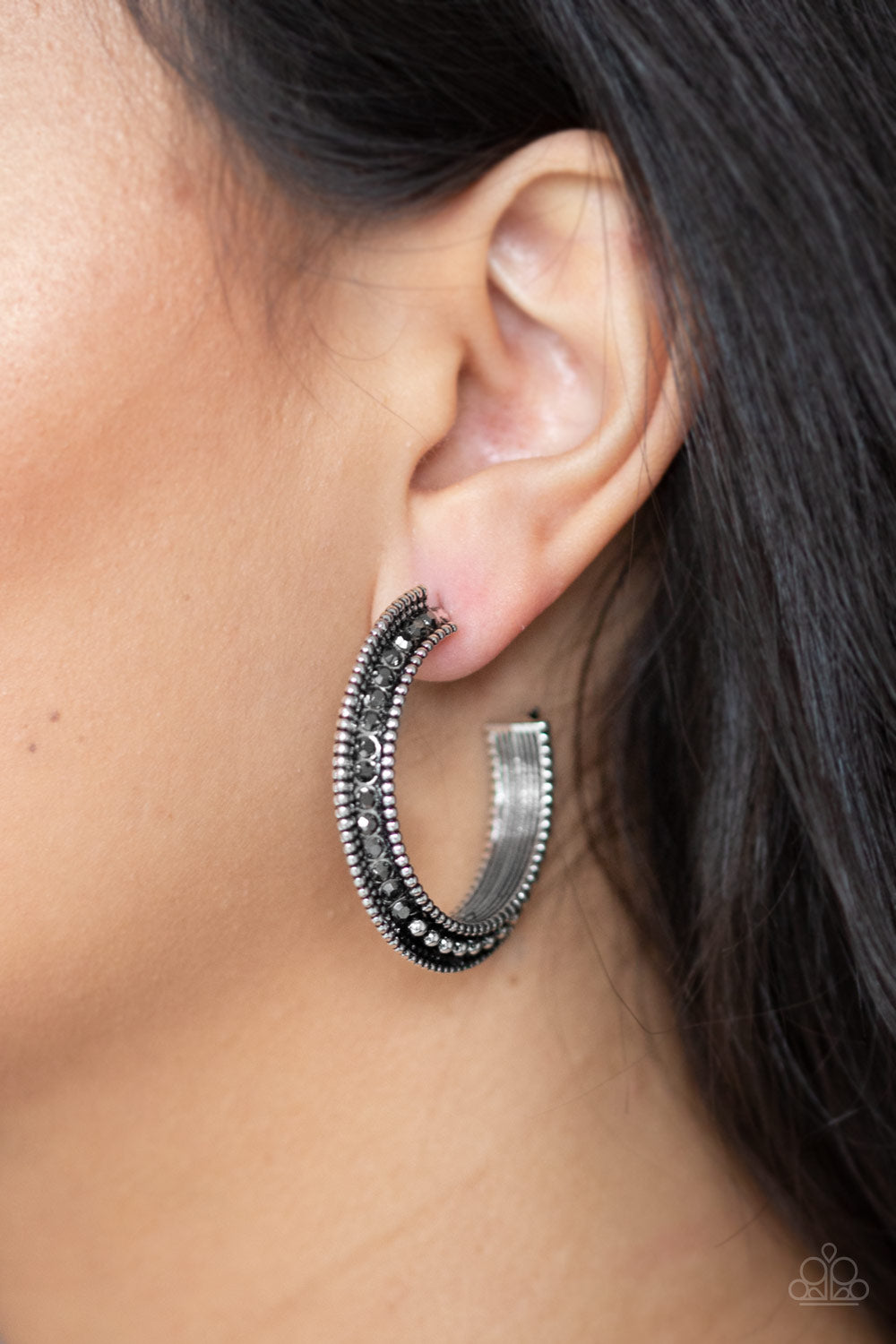 RETRO REVERBERATION - SILVER HEMATITE RHINESTONES HOOP EARRINGS