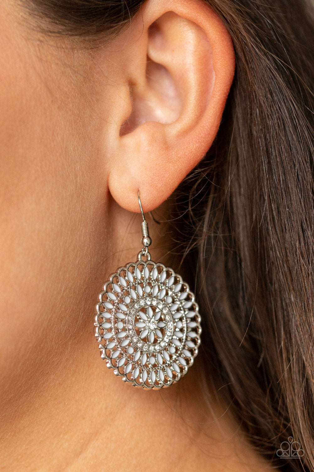PINWHEEL AND DEAL - SILVER GRAY PETALS FLORAL ROUND RHINESTONE EARRINGS