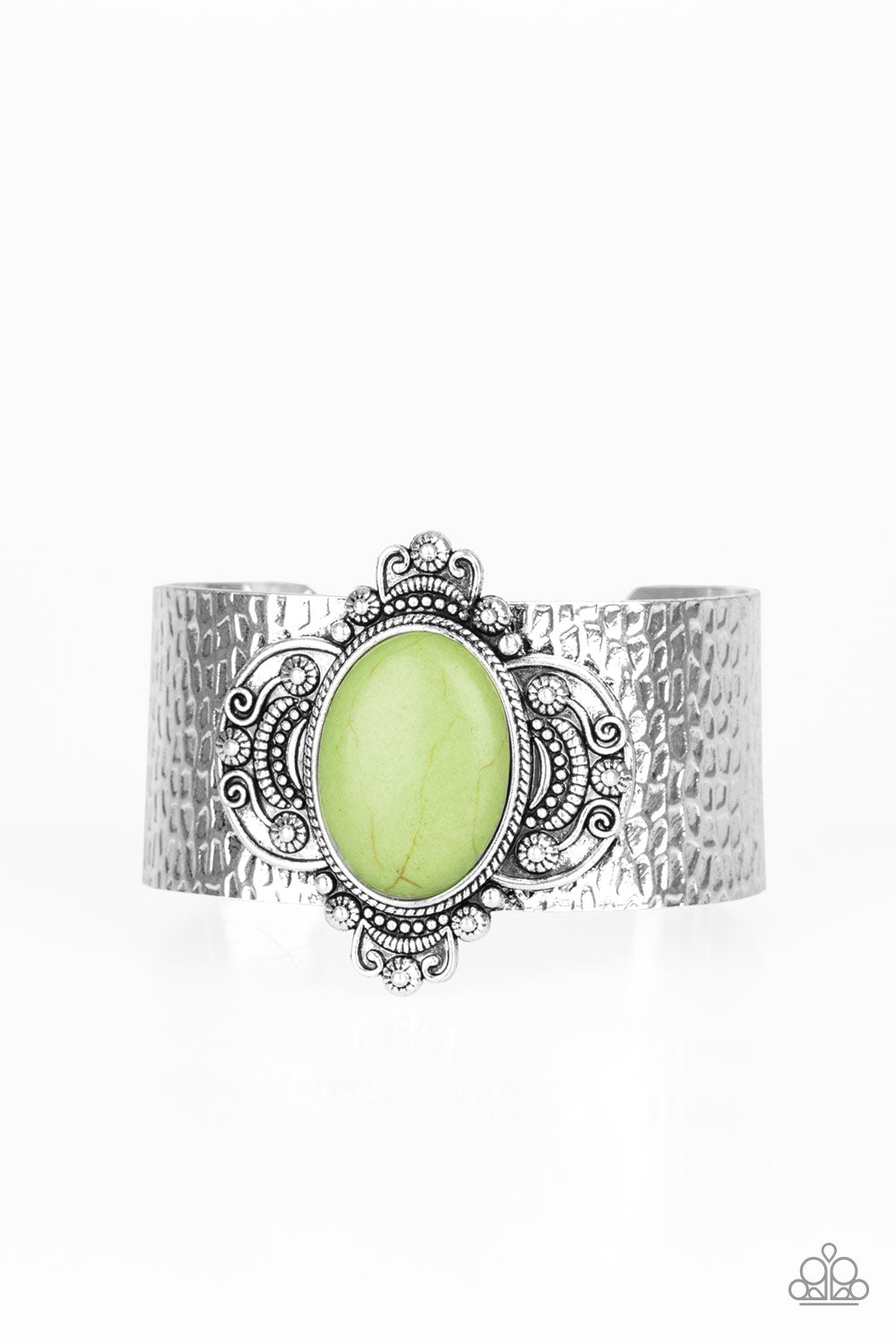 YES I CANYON - GREEN TURQUOISE CRACKLE STONE OVAL CUFF BRACELET