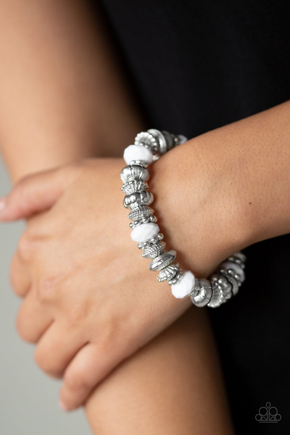 LIVE LIFE TO THE COLOR-FULLEST - WHITE BEADS SILVER STRETCH BRACELET