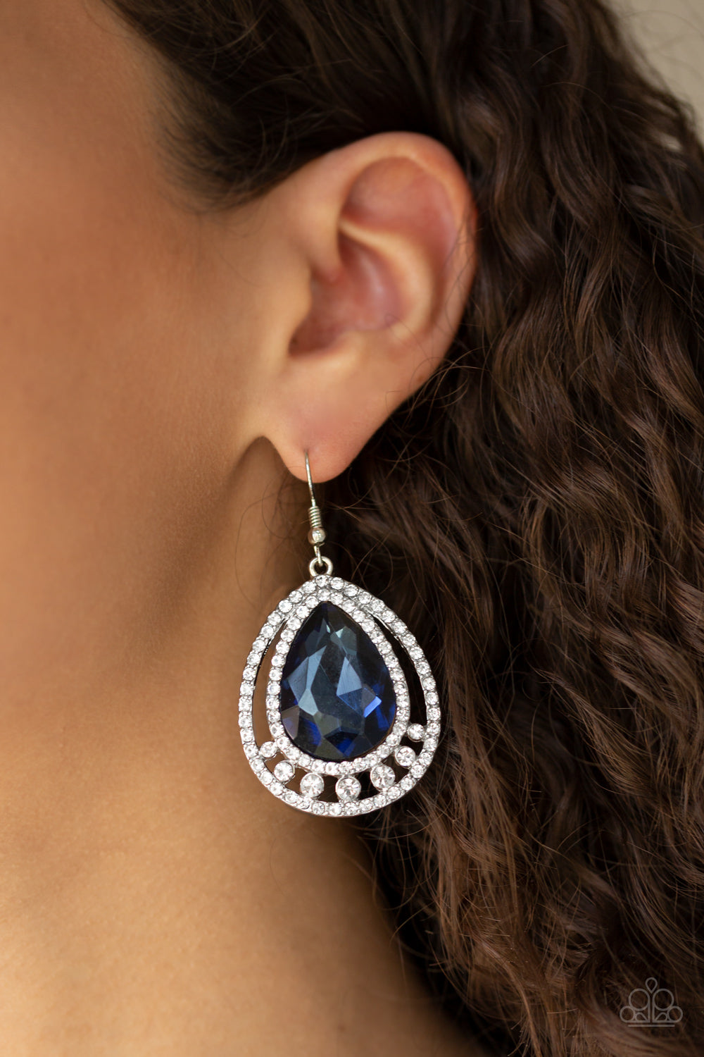 ALL RISE FOR HER MAJESTY - BLUE SAPPHIRE RHINESTONE TEARDROP EARRINGS