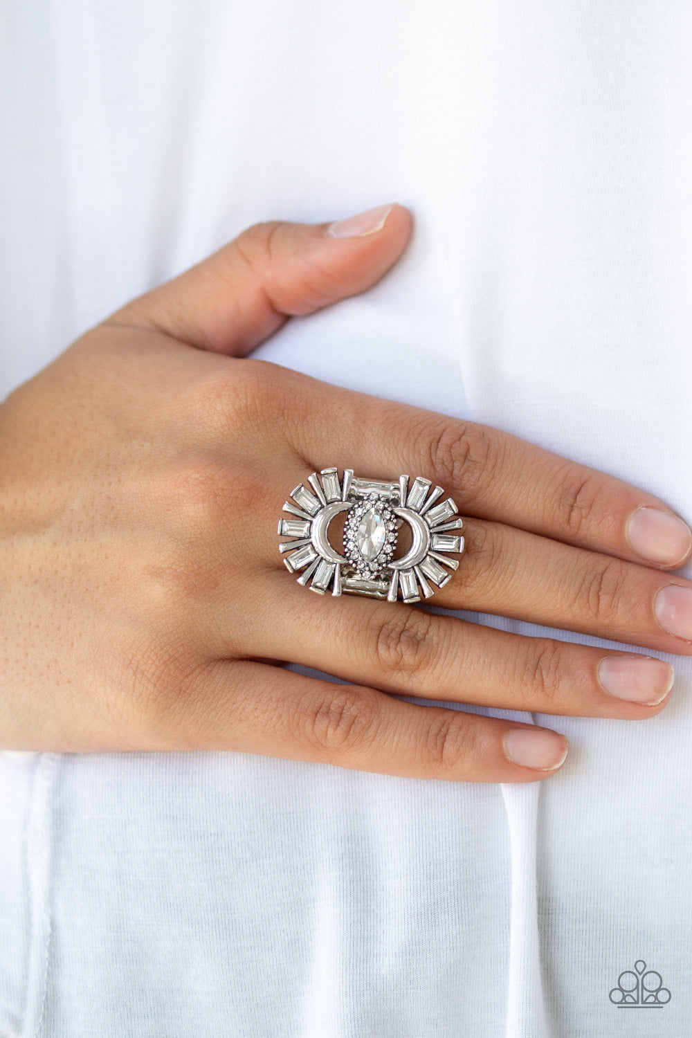 DECO DIVA - WHITE RHINESTONES RING