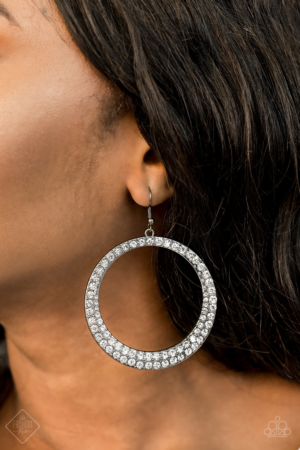 SO DEMANDING - BLACK GUNMETAL CLEAR RHINESTONES ENCRUSTED CIRCLE HOOP FASHION FIX EARRINGS