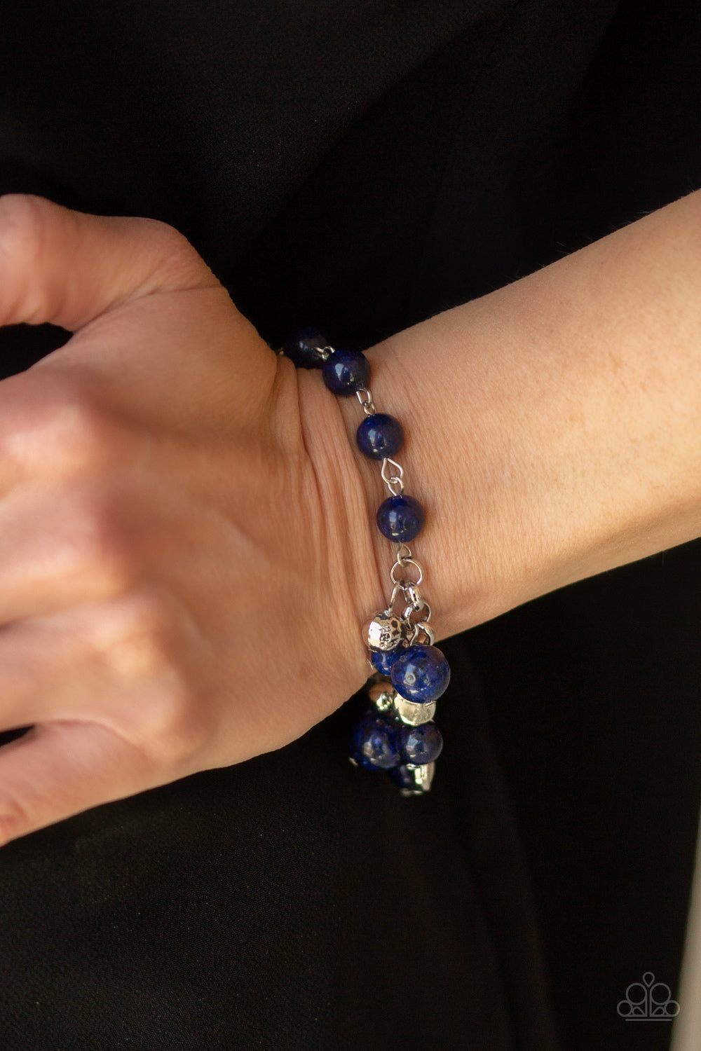 GLOSSY GLOW - BLUE NATURAL STONE BEADS CHARM BRACELET