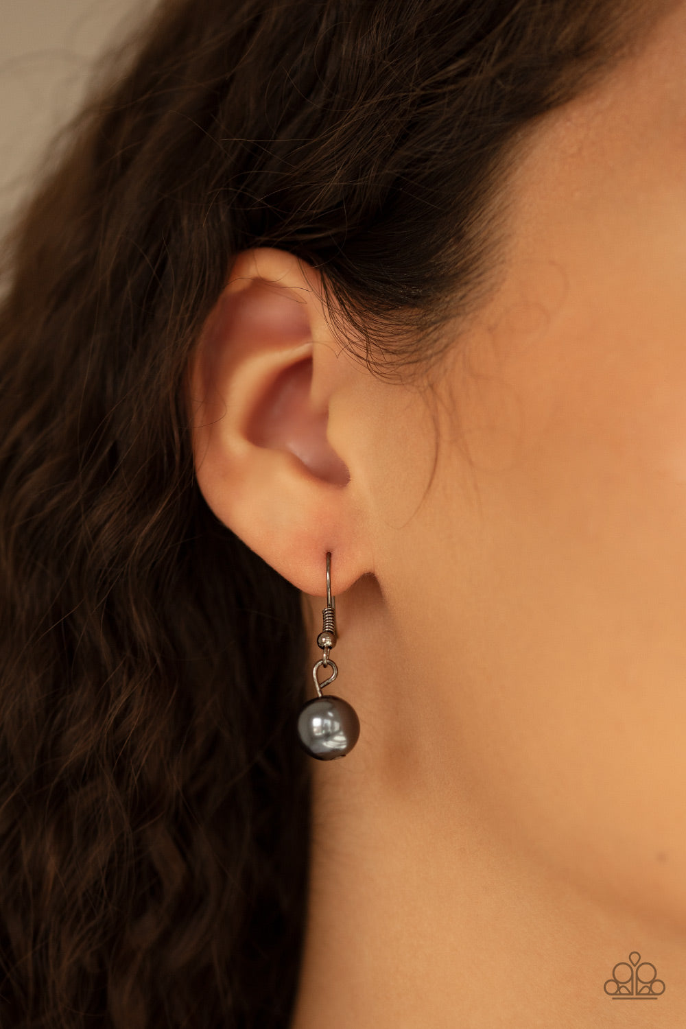 GRANDIOSE GLIMMER - BLACK