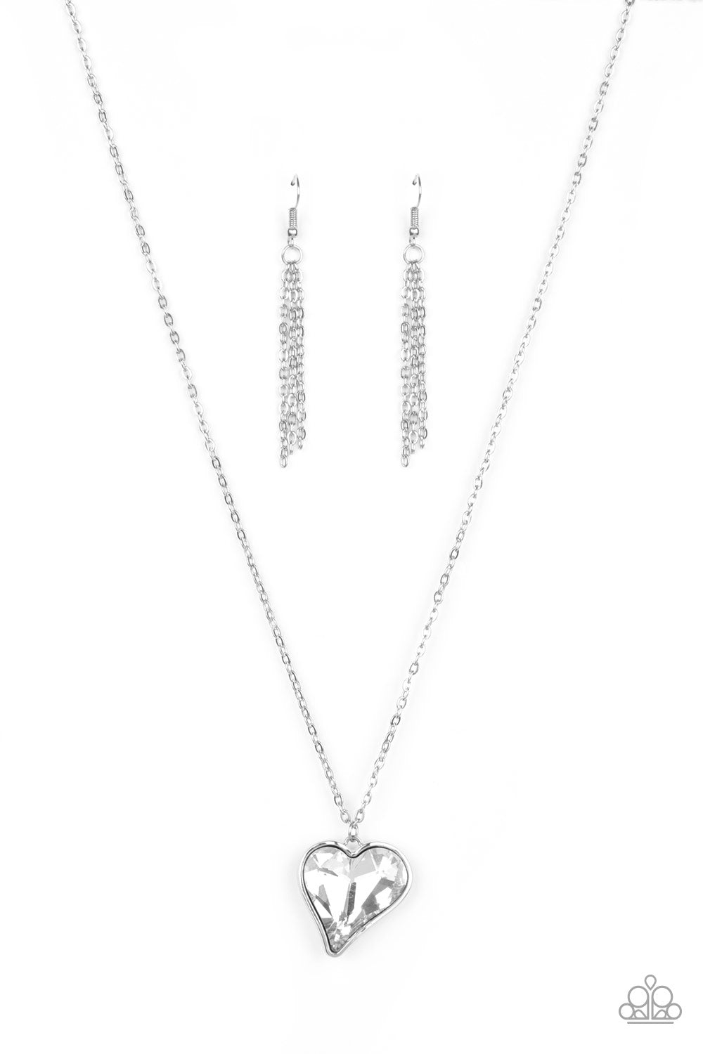 HEART FLUTTER - WHITE