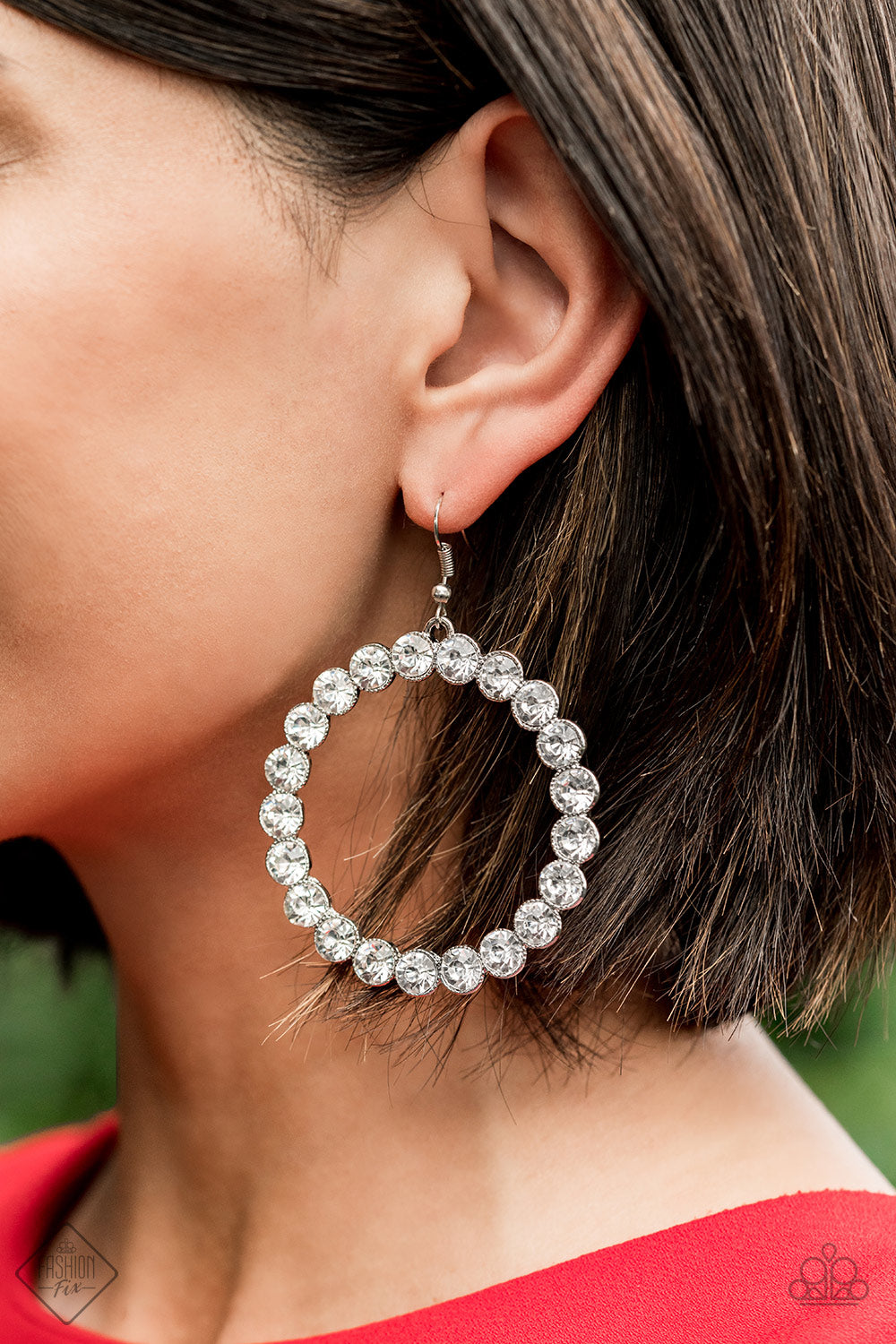WELCOME TO THE GLAM-BOREE - WHITE RHINESTONES ENCRUSTED CIRCLE HOOP FASHION FIX EARRINGS