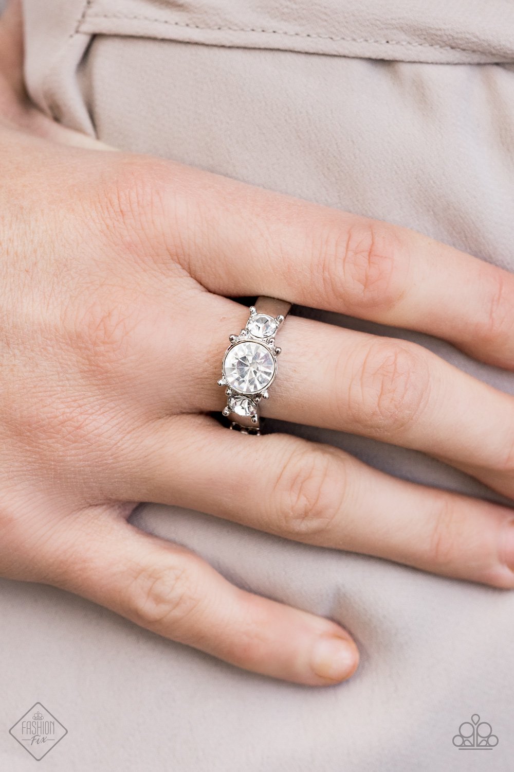 PUT ON THE BLINDERS - WHITE RHINESTONE FASHION FIX RING