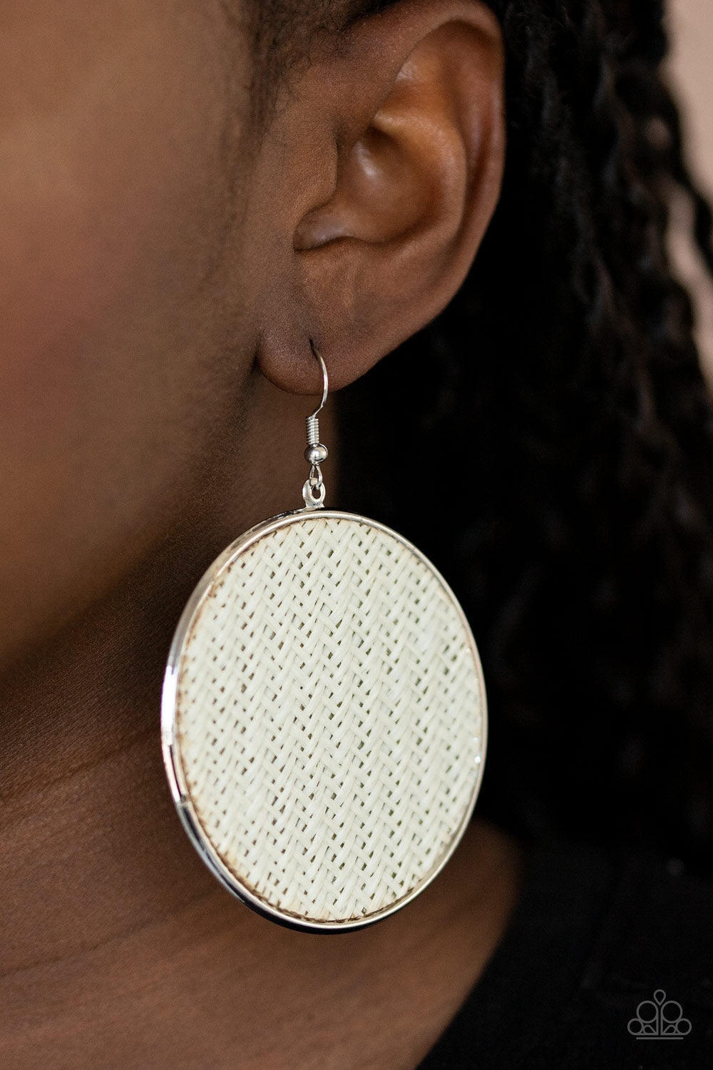 WONDERFULLY WOVEN - WHITE TWINE WEAVE CIRCLE EARRINGS