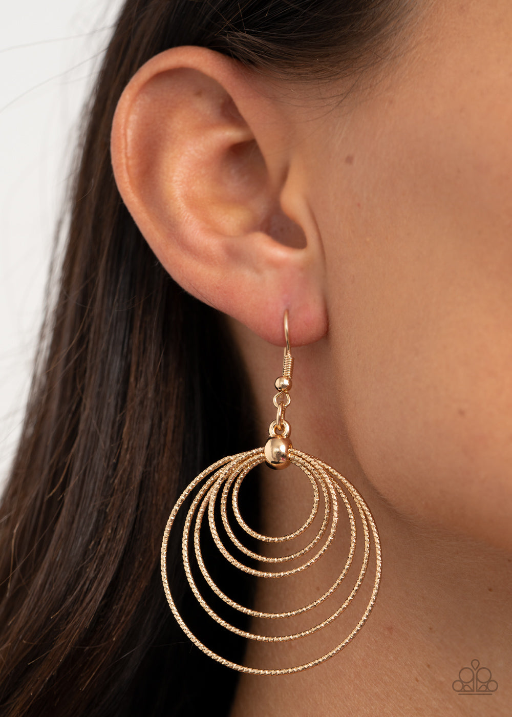 ELLIPTICAL ELEGANCE - GOLD MULTI TEXTURED WIRE HOOP EARRINGS