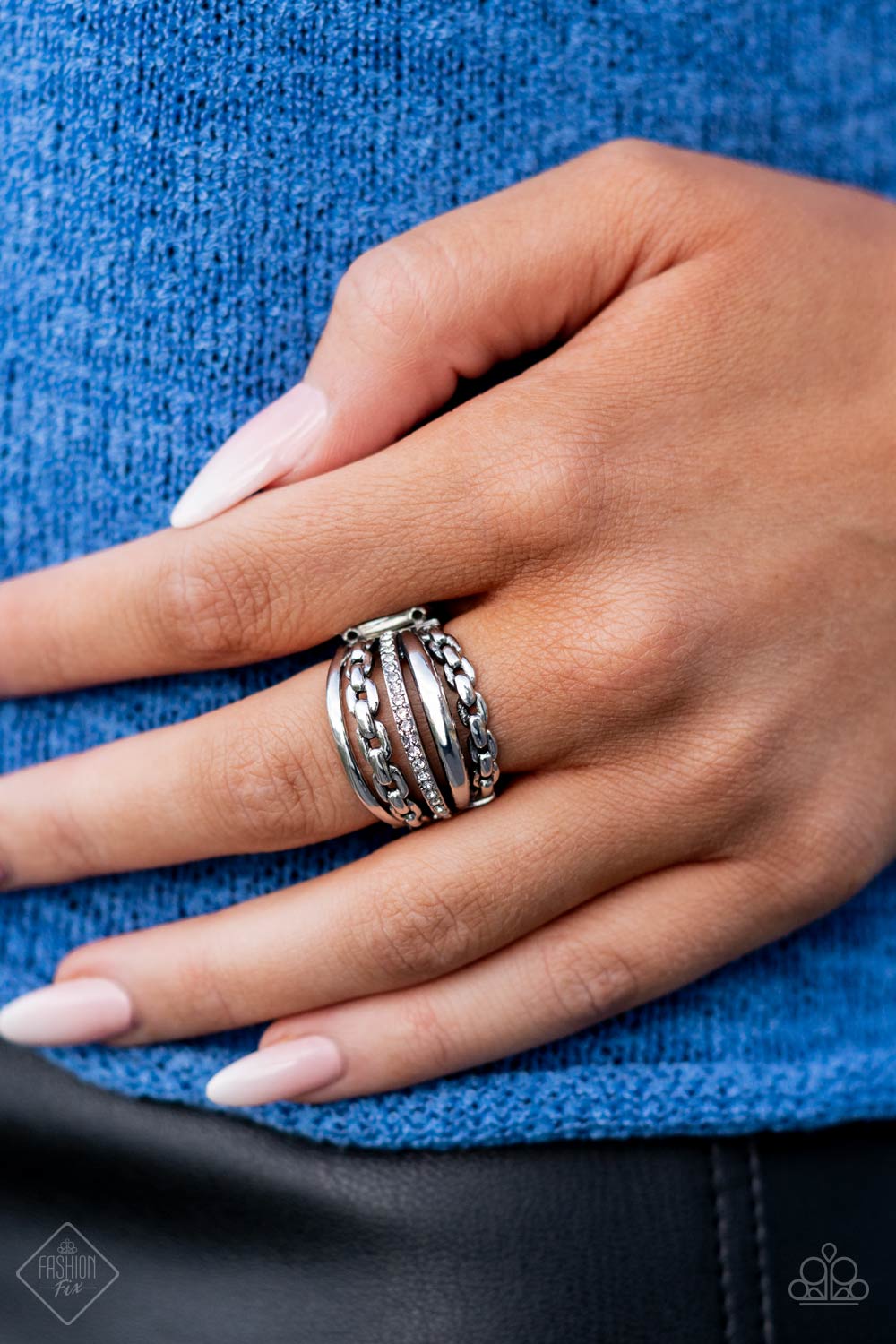MAGNIFICENT MUSINGS - JULY 2021 SILVER LINKS RINGS SET