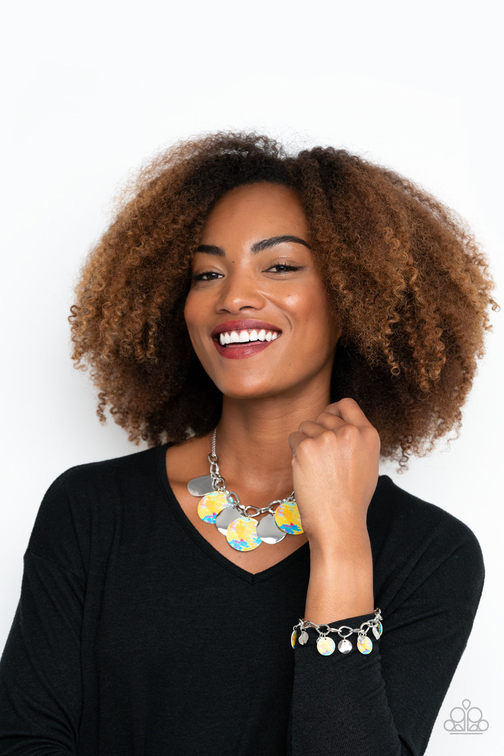 TEASINGLY TIE DYE - YELLOW CHARM BRACELET