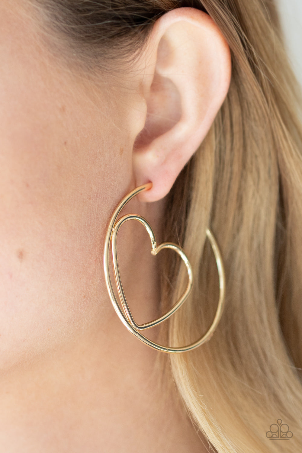 LOVE AT FIRST BRIGHT - GOLD HEART HOOP EARRINGS