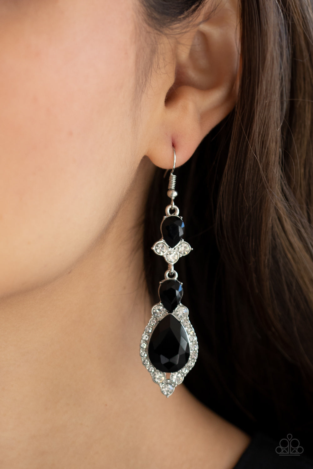 FULLY FLAUNTABLE - BLACK ONYX RHINESTONES PENDANT EARRINGS
