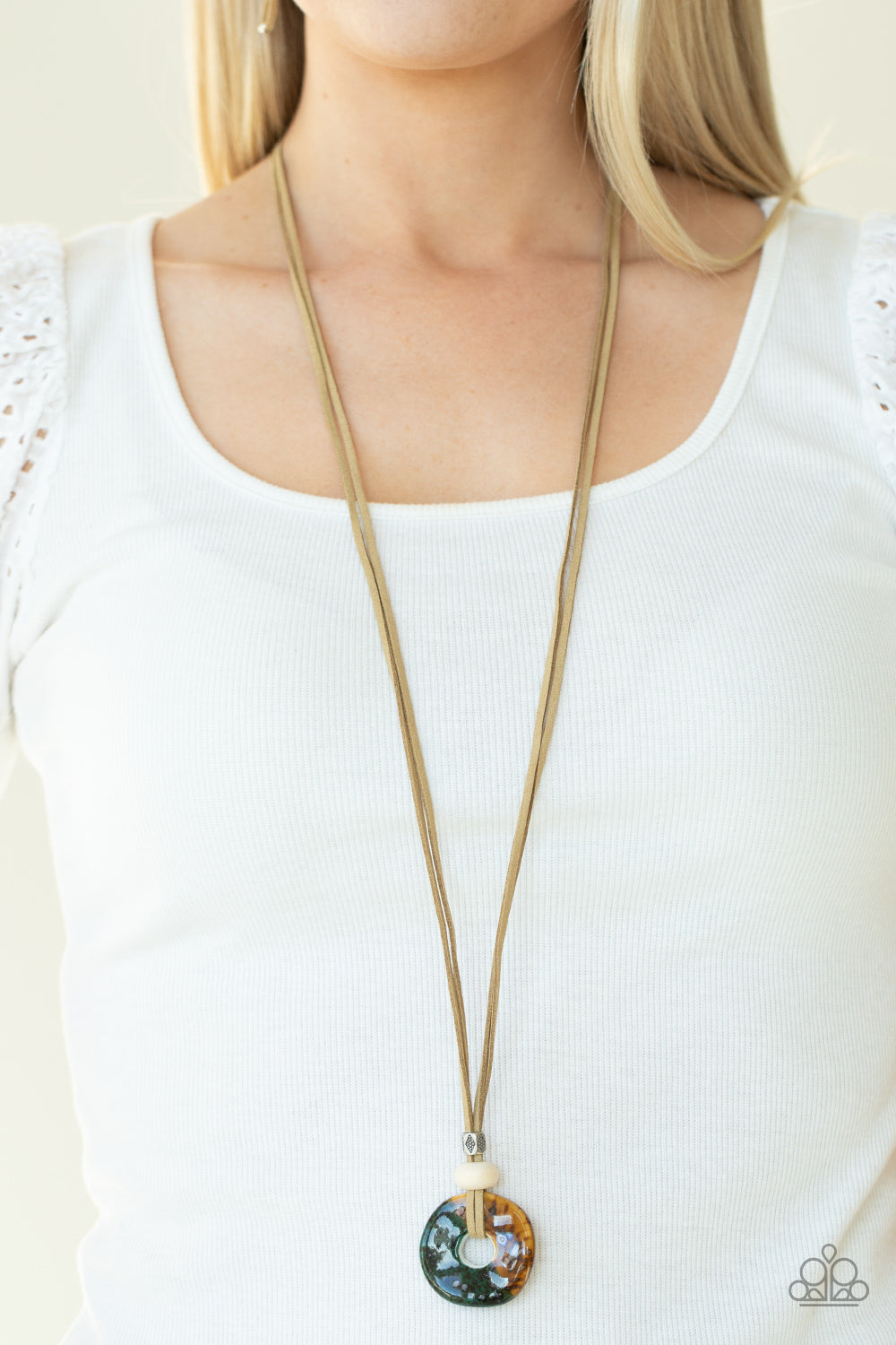 PRIMAL PARADISE - BROWN CERAMIC GLAZED ROUND SUEDE NECKLACE