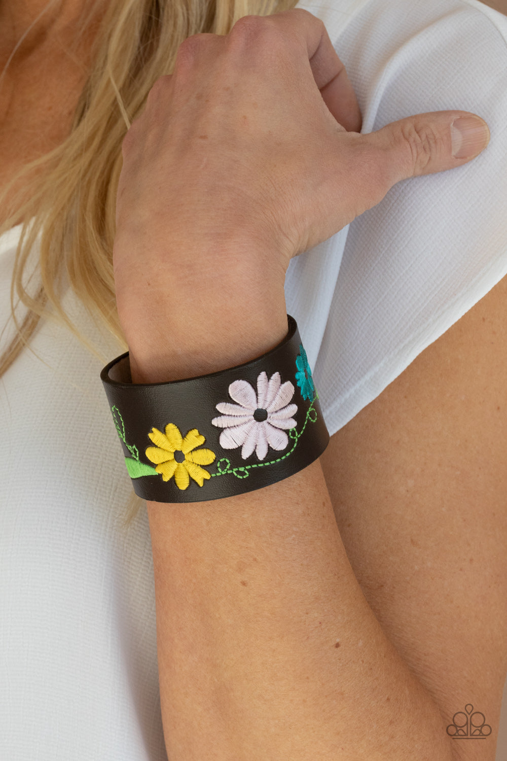 WESTERN EDEN - MULTI EMBROIDERED FLORAL LEATHER WRAP BRACELET