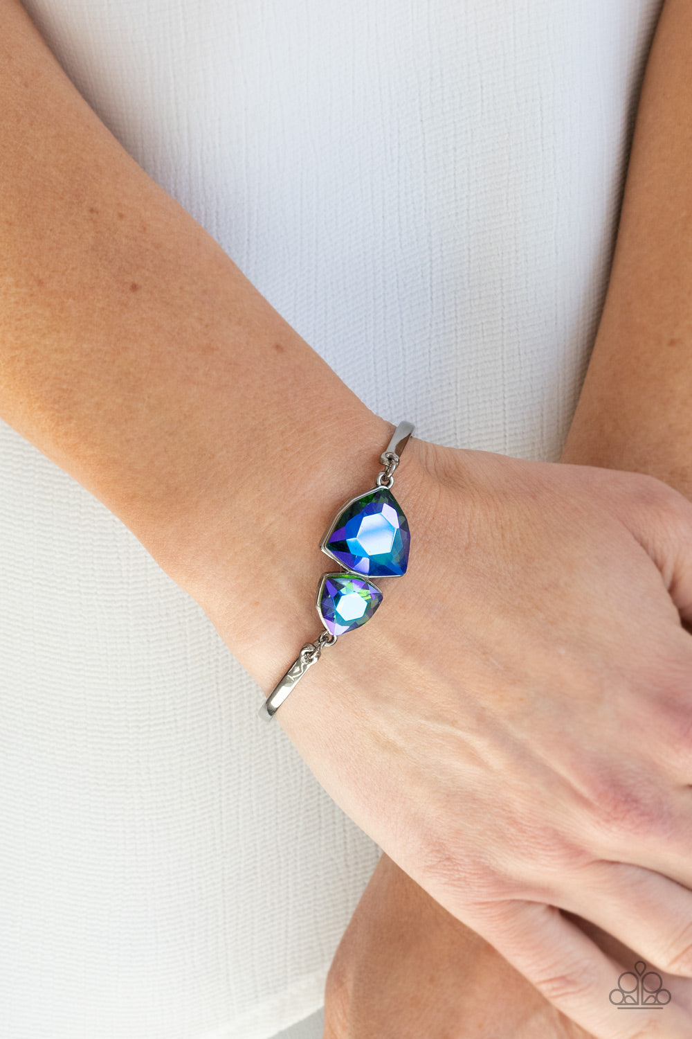 DEEP SPACE SHIMMER - MULTI OIL SPILL BLUE PURPLE IRIDESCENT BRACELET