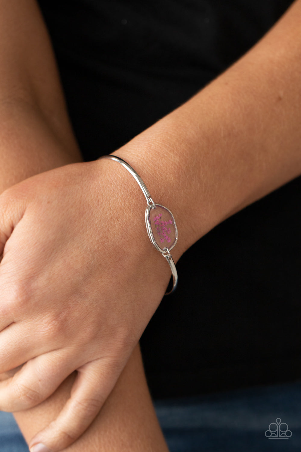 PRAIRIE PARADISE - PINK PRESSED FLOWER DAINTY BRACELET