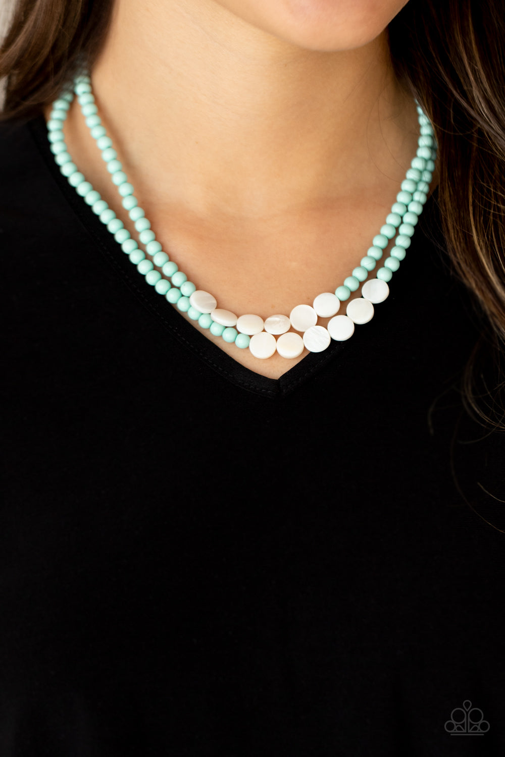 EXTENDED STAYCATION - BLUE BEADS SHELL NECKLACE