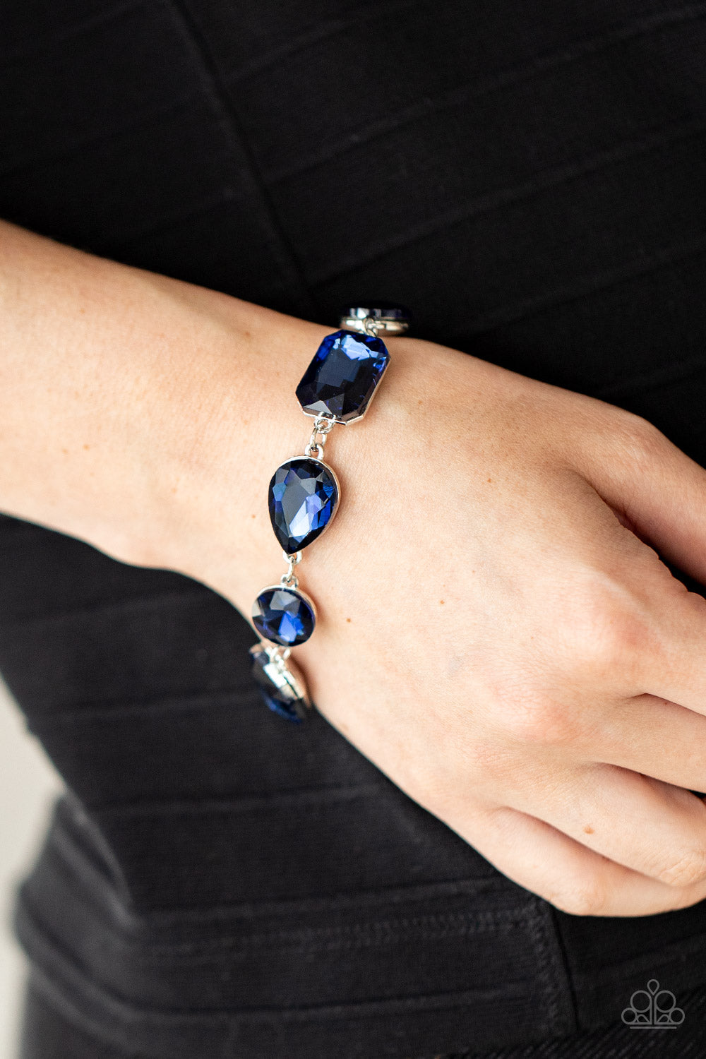 COSMIC TREASURE CHEST - BLUE SAPPHIRE RHINESTONES BRACELET