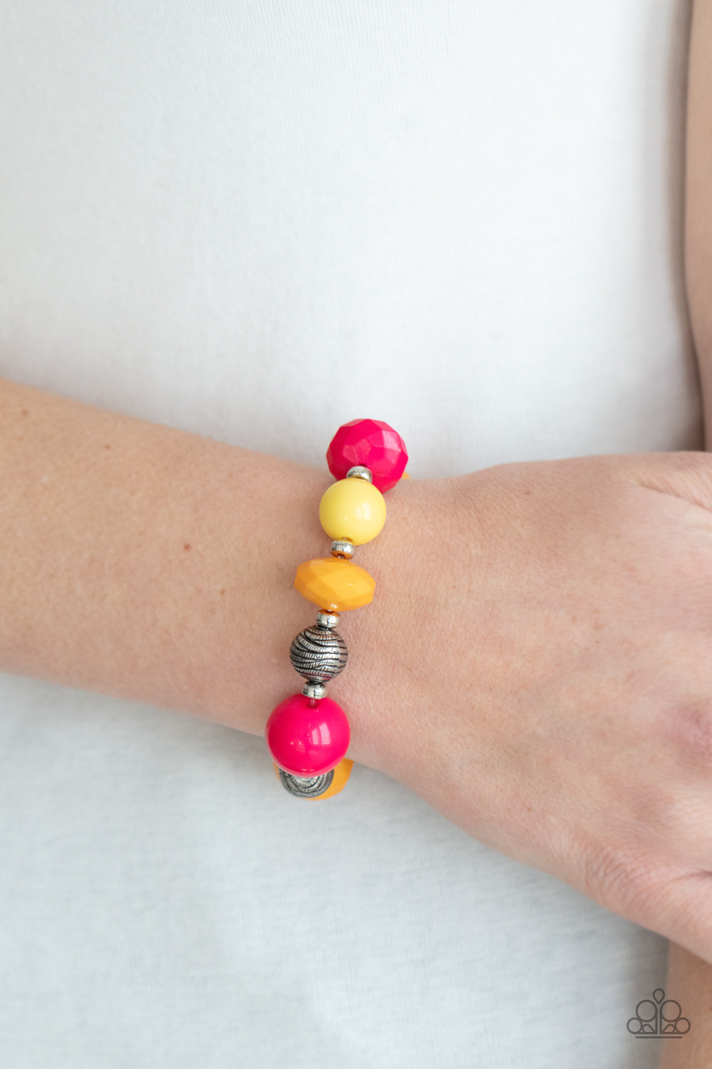 DAY TRIP DISCOVERY - MULTI PINK YELLOW AND SILVER STRETCH BRACELET