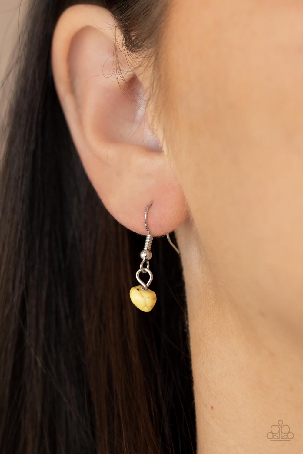 PLAINS PARADISE - YELLOW STONE BROWN WOODEN BEADS SILVER COIN DISCS NECKLACE SET