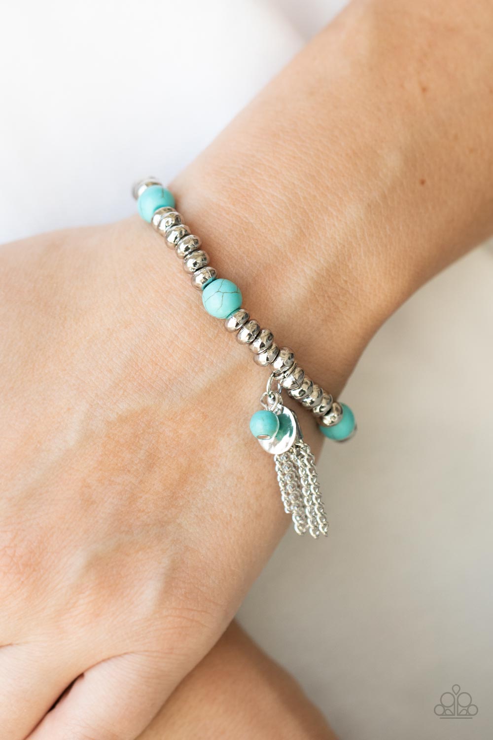 WHIMSICALLY WANDERLUST - BLUE TURQUOISE FEATHER STRETCH BRACELET