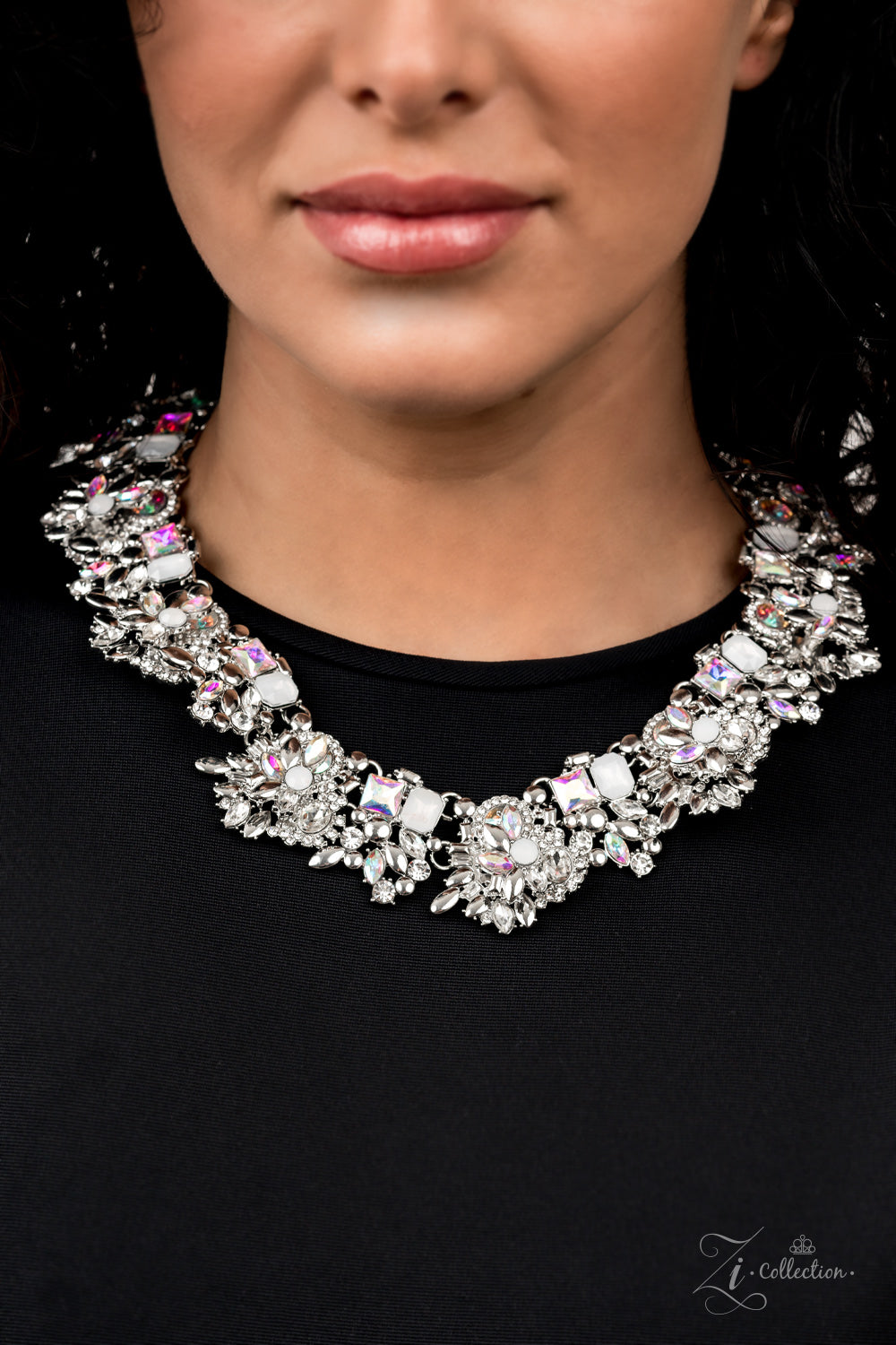 EXCEPTIONAL - WHITE IRIDESCENT OPALESCENT RHINESTONES COLLAR 2021 ZI NECKLACE