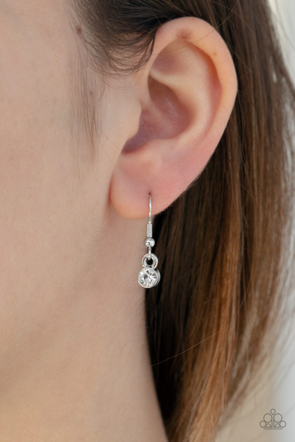 UP IN THE HEIR - WHITE TEARDROP CRYSTAL LIFE OF THE PARTY NECKLACE