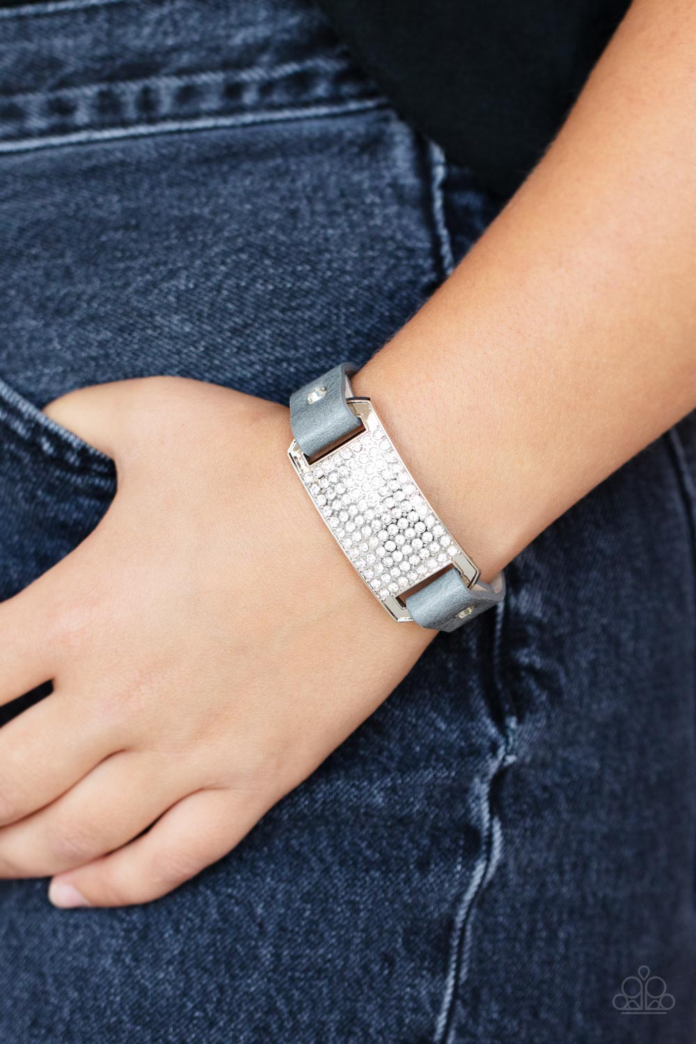 URBAN RIVALRY - SILVER WRAP BRACELET