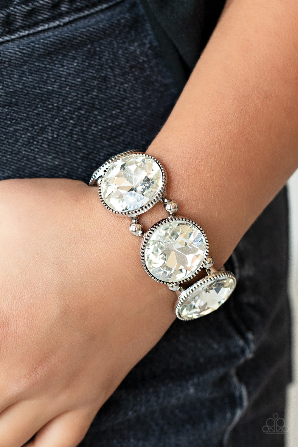 POWERHOUSE HUSTLE - WHITE ROUND RHINESTONES LIFE OF THE PARTY OCTOBER 2021 BRACELET