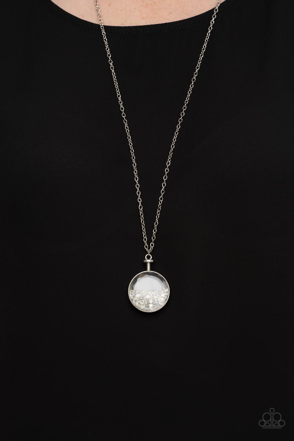 TWINKLY TREASURY - WHITE TUMBLING CRYSTALS NECKLACE