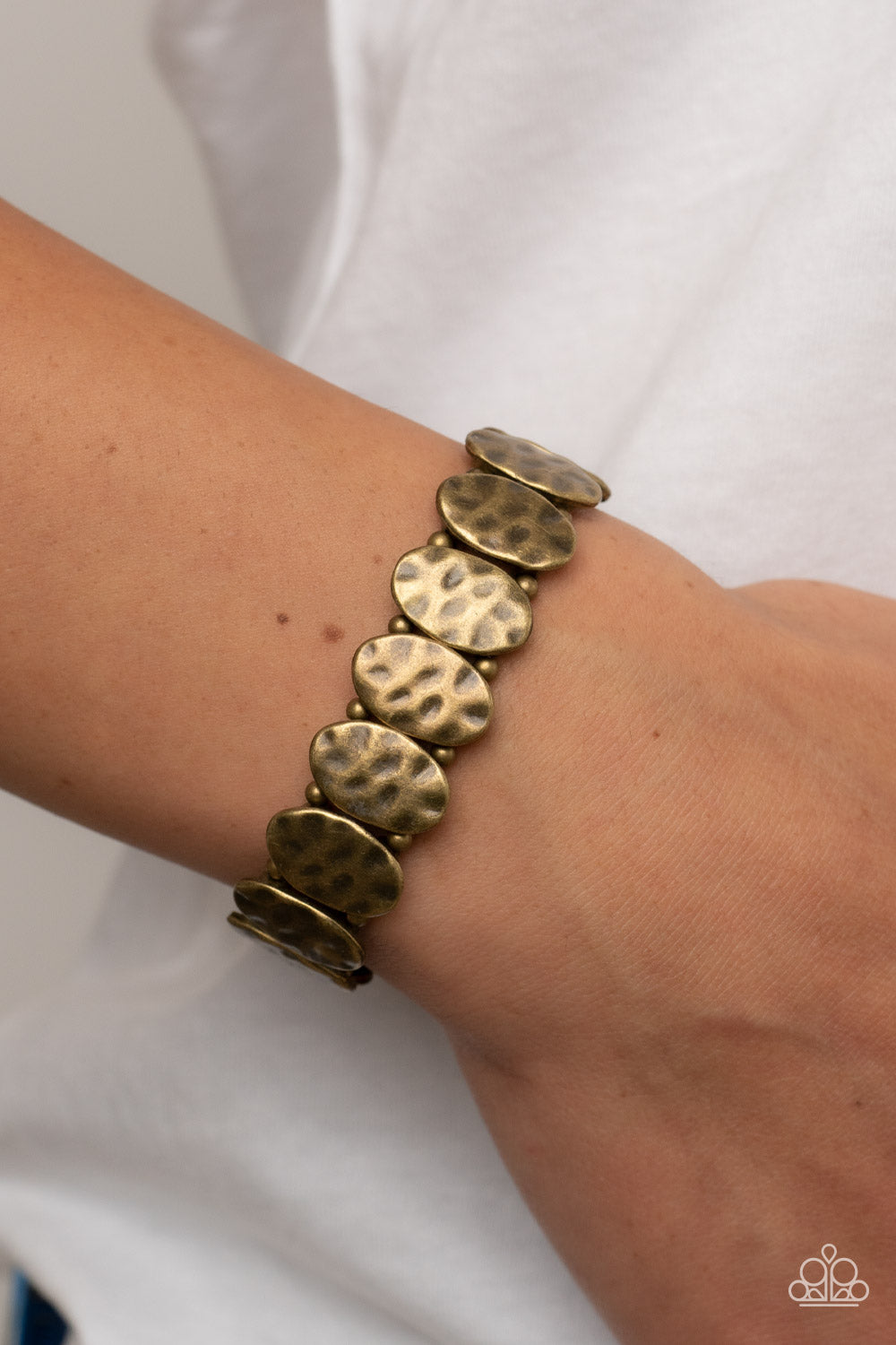 TRINKET TREK - BRASS TEXTURED HAMMERED OVALS STRETCH BRACELET