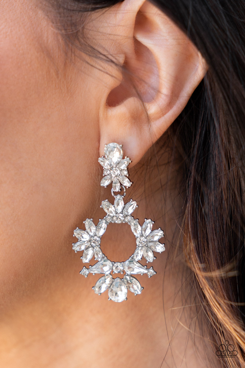 LEAVE THEM SPEECHLESS - WHITE DIAMOND RHINESTONES LIFE OF THE PARTY JUNE 2022 POST EARRINGS