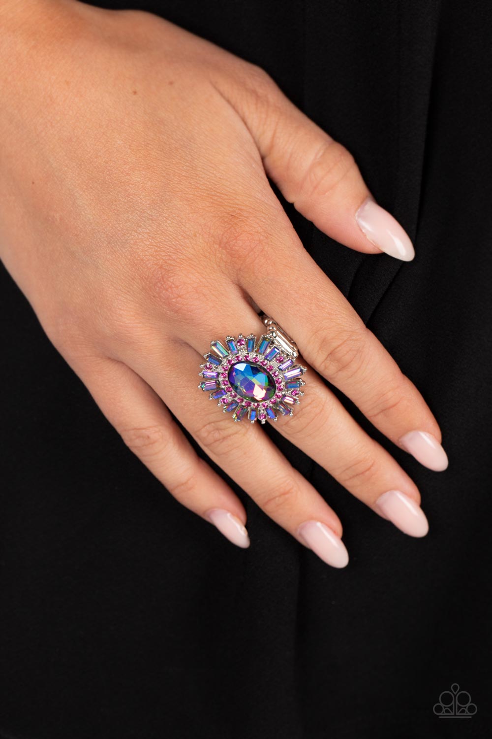 ASTRAL ATTITUDE - PINK BLUE IRIDESCENT RHINESTONES STARBURST STRETCH RING