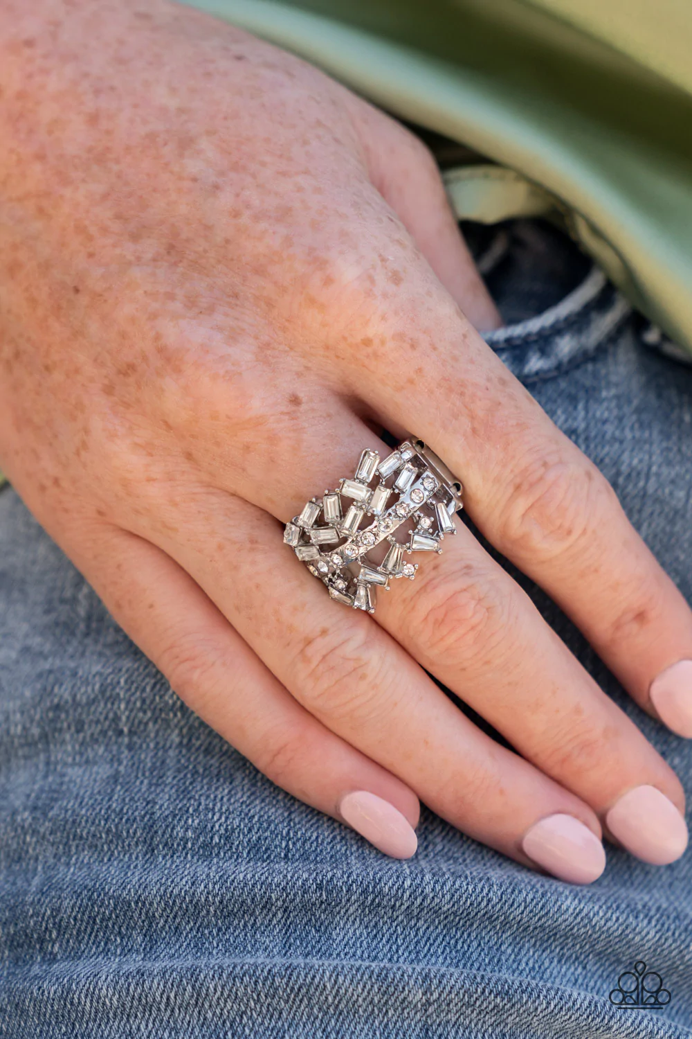SCATTERED SENSATION - WHITE RHINESTONE BAGUETTES RING