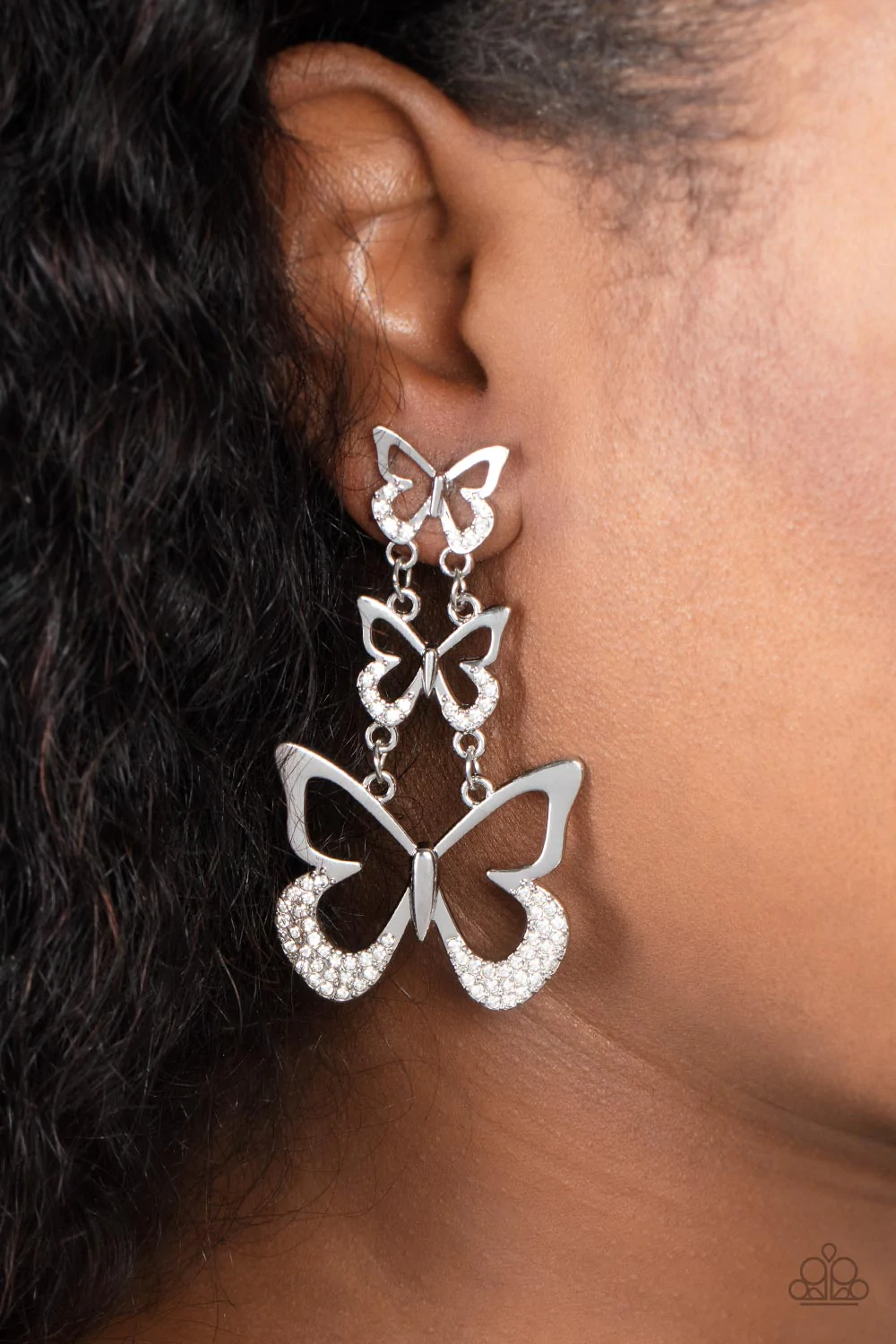 FLAMBOYANT FLUTTER - WHITE BUTTERFLY GRADUATING BUTTERFLIES POST EARRINGS