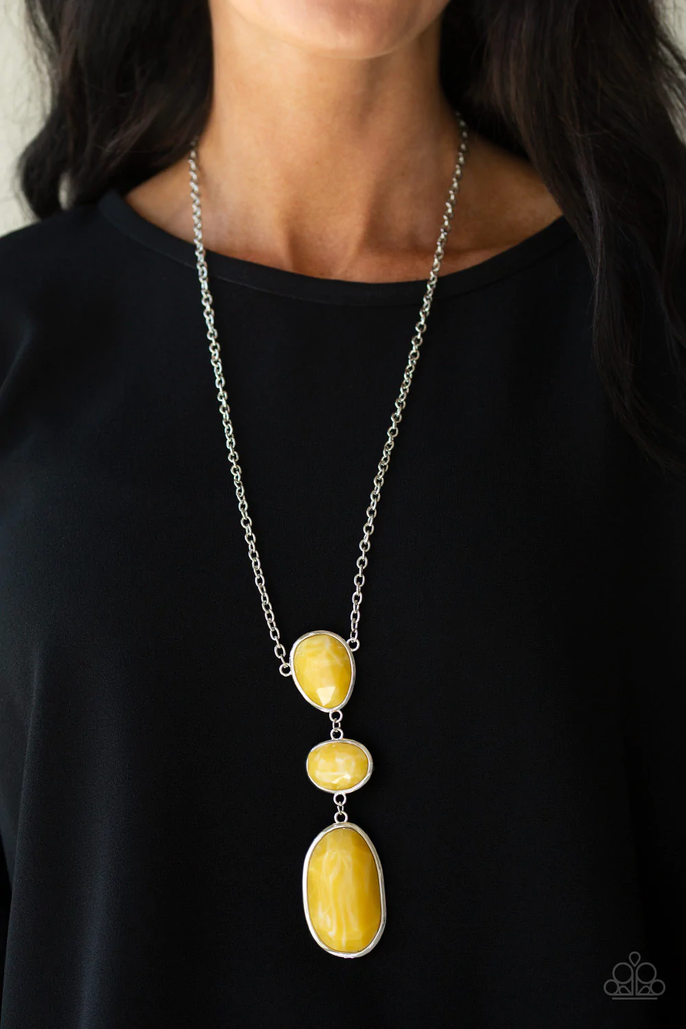 MAKING AN IMPACT - YELLOW MARBLED ACRYLIC NECKLACE