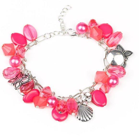 BUZZING BEAUTY QUEEN - PINK FASHION FIX CHARM BRACELET
