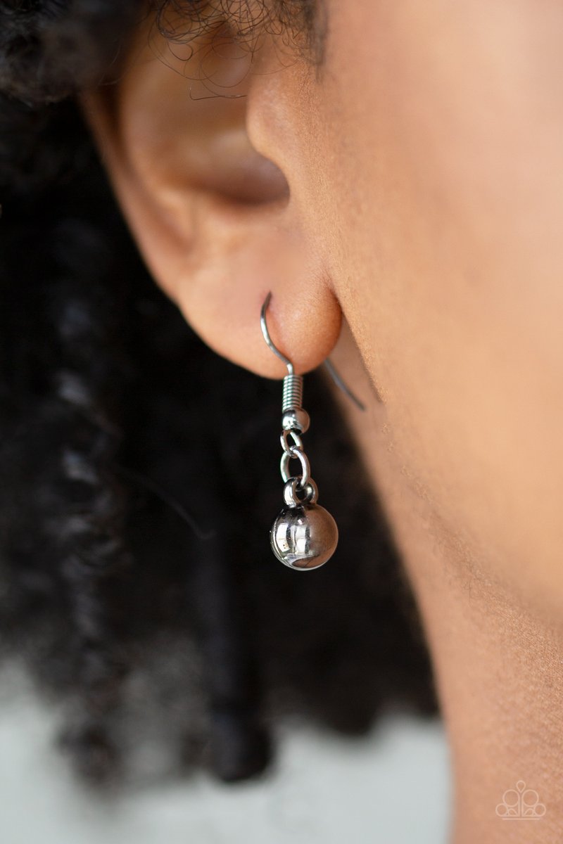 DIVA-DE AND RULE - MULTI BLACK AND GOLD FRINGE NECKLACE