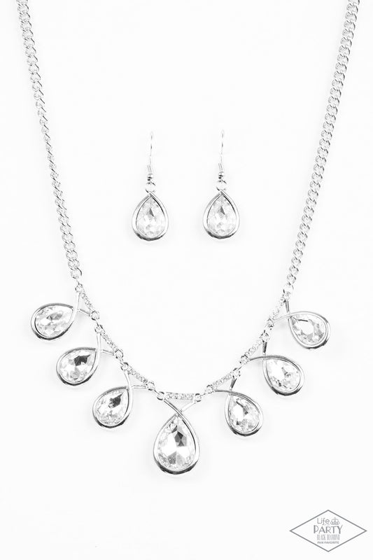 LOVE AT FIERCE SIGHT - WHITE TEARDROP DIAMOND RHINESTONES NECKLACE