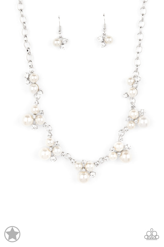 beesblingbash-toast-to-perfection-white-necklace-paparazzi-accessories