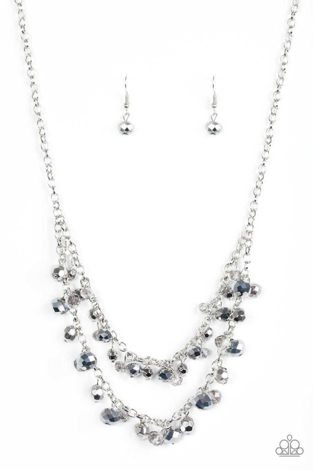 FASHION SHOW FABULOUS - SILVER MIRRORED FACETED BEADS NECKLACE